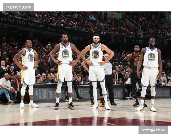 2018NBA5v5成都站火热开赛 球星克林特·卡佩拉“空降”现场 2018NBA5v5成都站火热开赛 球星克林特·卡佩拉“空降”现场